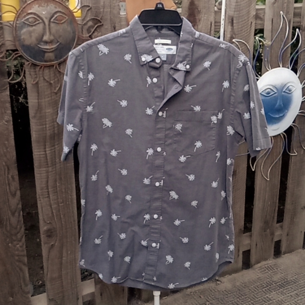 Men's Gray shirt, old navy, the Oxford shirt. Slim fit.M